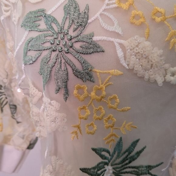 Women's couture Zara top embroidered sequin sequence spring floral small… - Picture 6 of 8